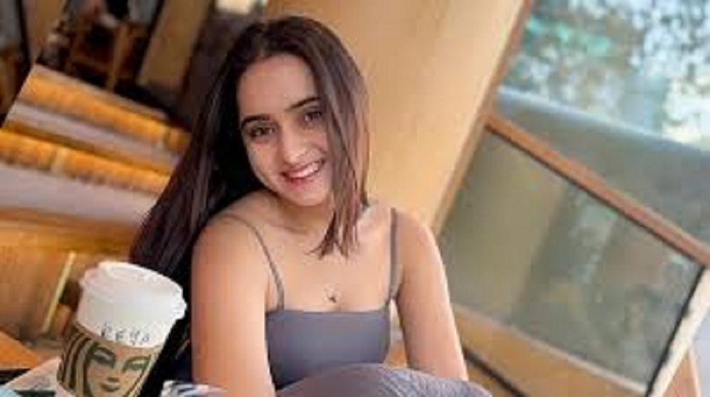 প্লাস্টিক সার্জারি নিয়ে মুখ খুললেন কেয়া পায়েল